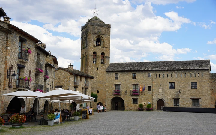 Iglesia de Santa María de Aínsa
