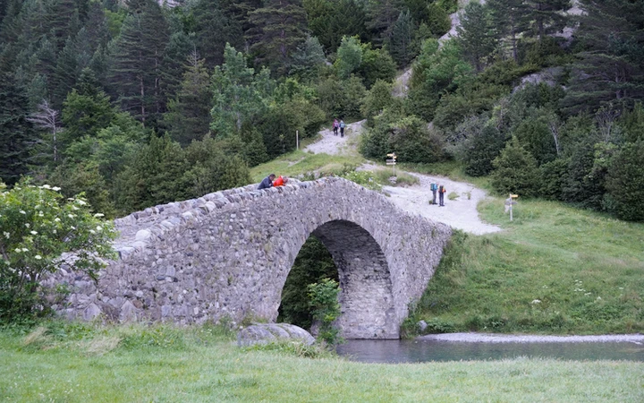 Puente románico de San Nicolás de Bujaruelo