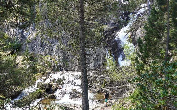 Cascada en el barranco de la Aigüeta