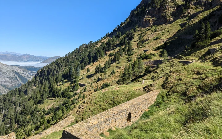 Camino de bajada desde la Fuente de Elvira