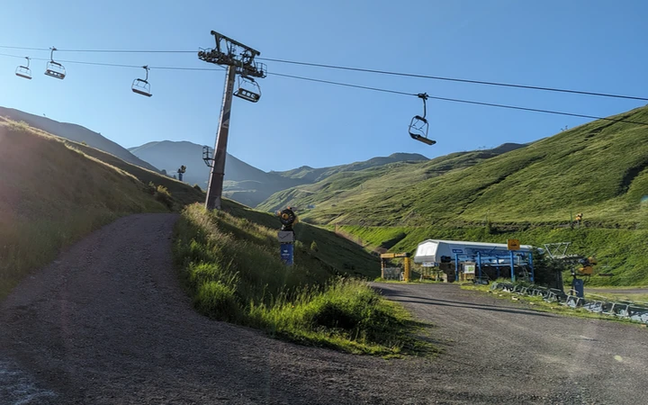 Inicio de la ruta a los Lagos de Ayous desde Astún