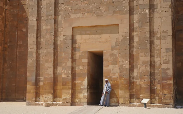 Entrada a las pirámides y tumbas de Saqqara