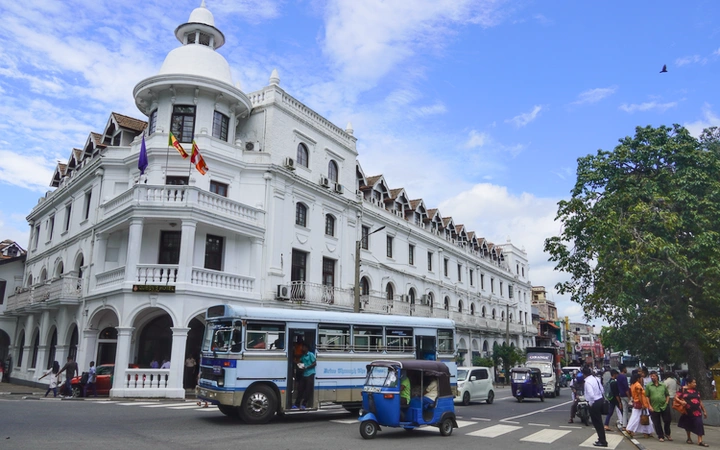 Calle del centro de Kandy