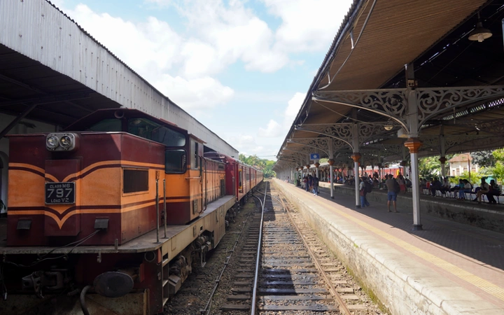Andenes de las estación de Kandy