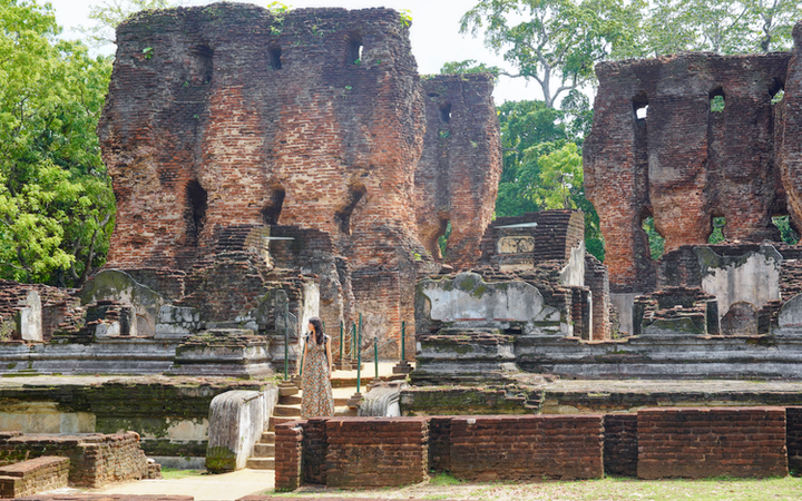 Ruinas en el recinto arqueológico de Polonnaruwa