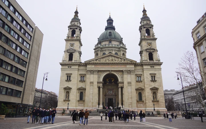 Exterior de la Basílica de San Esteban de Budapest
