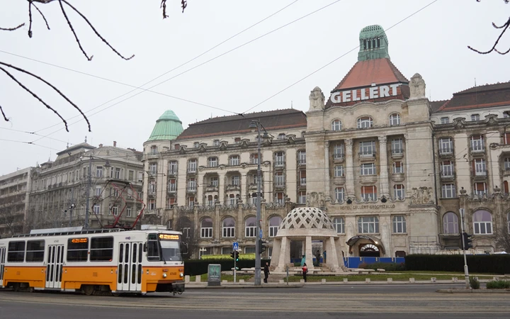 Qué ver en Budapest: Hotel y Baños Gellért