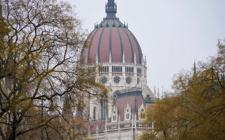 Vistas de la cúpula del Parlamento de Budapest