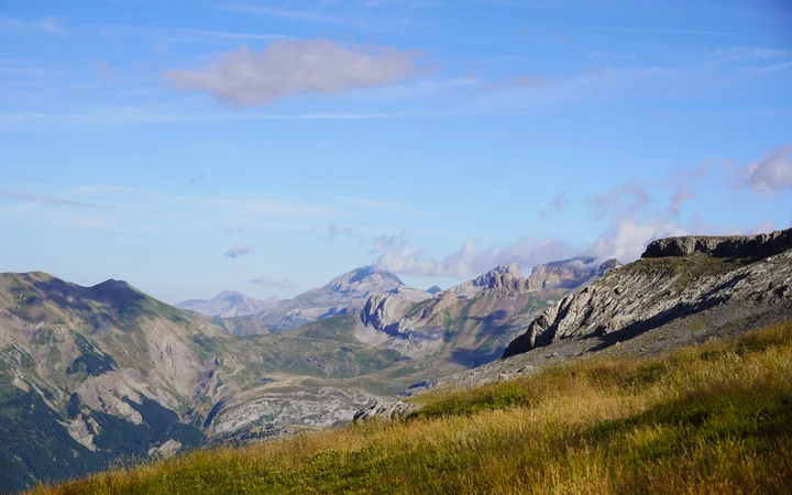 Vistas durante la subida de los picos Aspe y Bisaurín