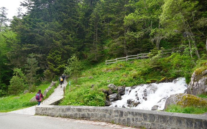 Desvío a Lac de Gaube por la margen derecha