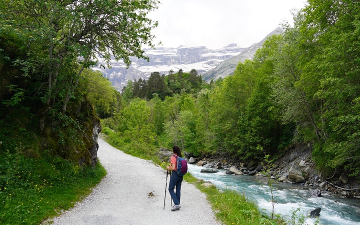 Camino por la margen derecha al Circo de Gavarnie