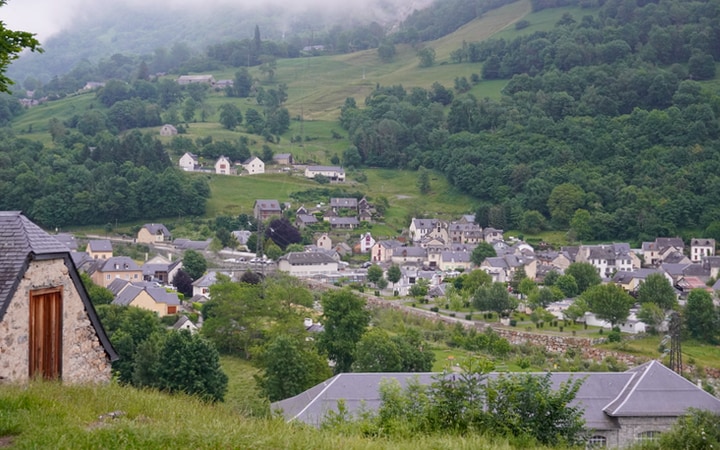 Vistas de Luz-Saint-Sauveur en Francia