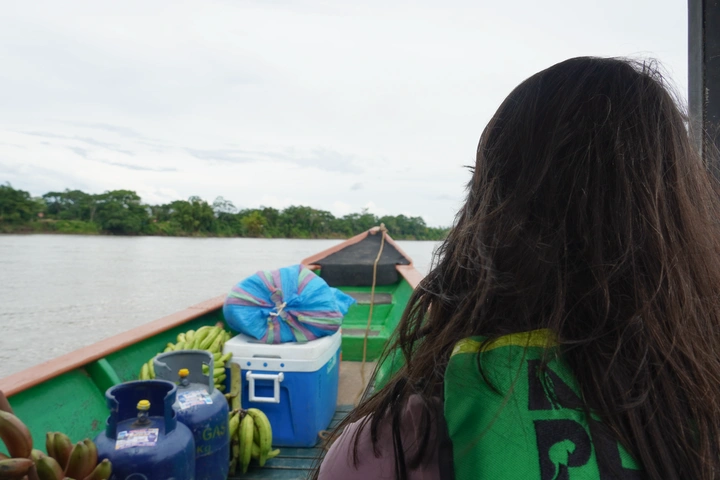 Navegación por el río Madre de Dios