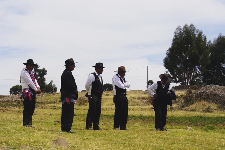 Hombres de la comunidad de Amantaní