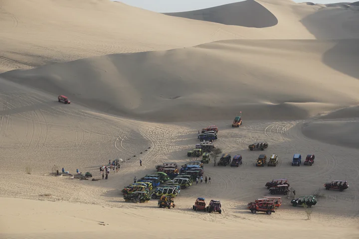 Tubulares en el desierto de Huacachina