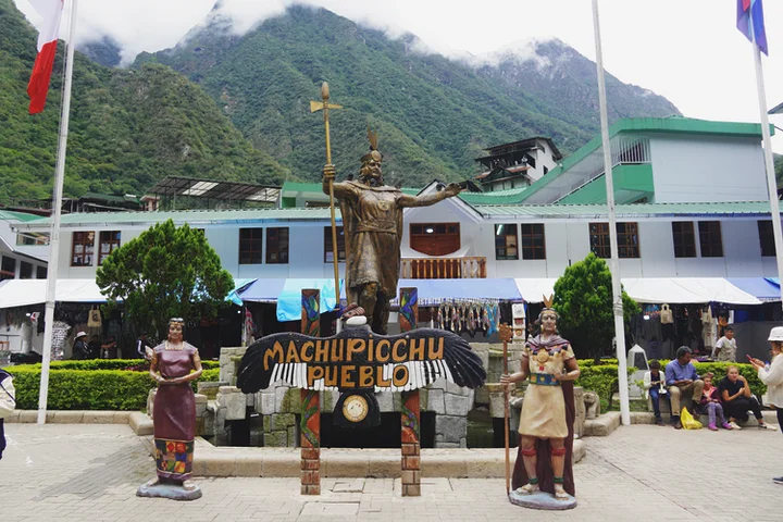 Plaza de Armas de Aguas Calientes