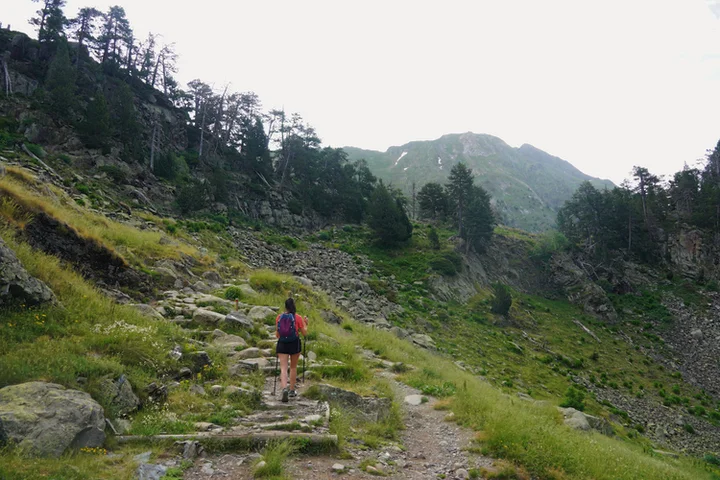 Primer tramo de subida hacia el Forau de Aigualluts