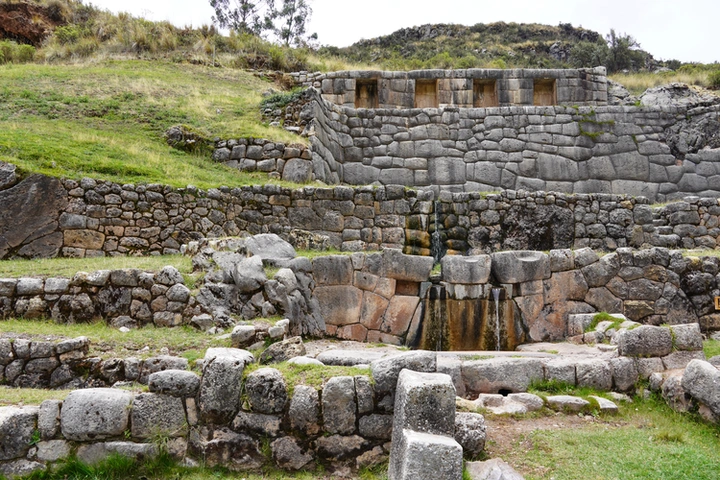 Alrededores de Cusco: Tambomachay